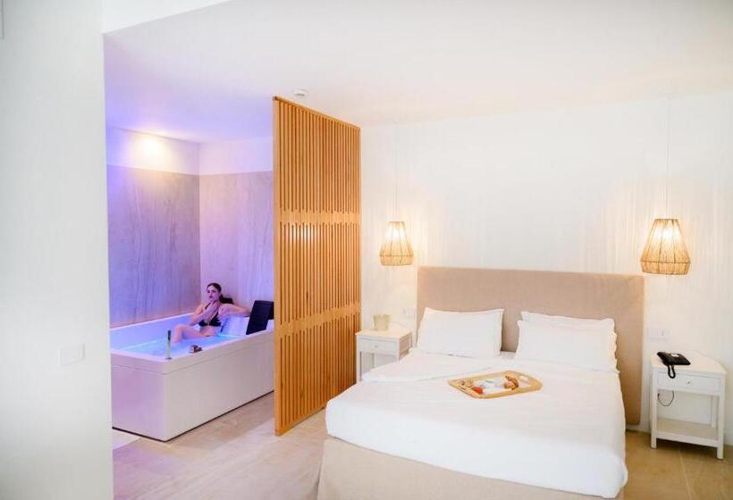 带按摩浴盆的套房, Regiohotel Manfredi