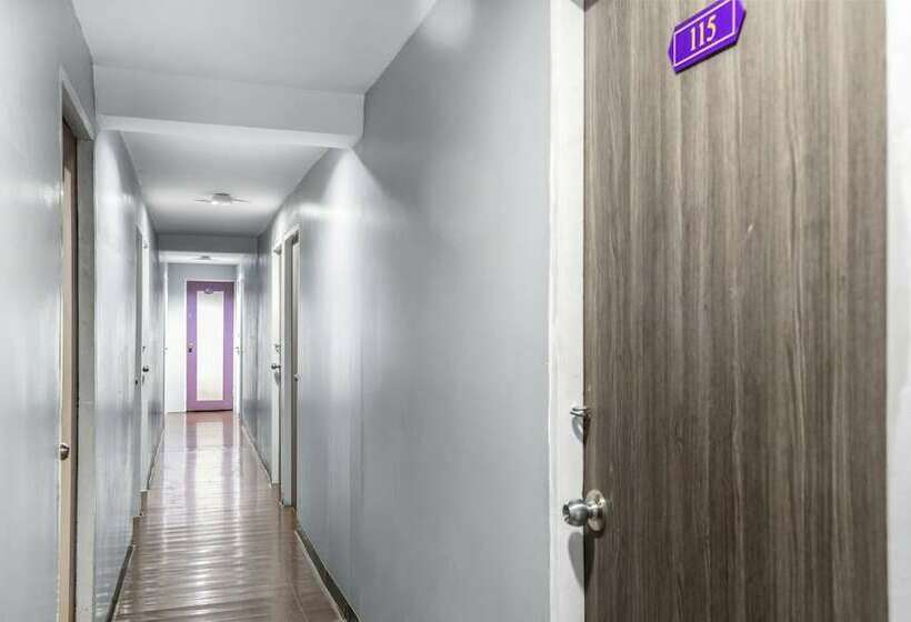 اتاق استاندارد یک نفره, Sawasdee Bangkok Inn