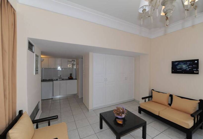 复式房间, Sellada Beach