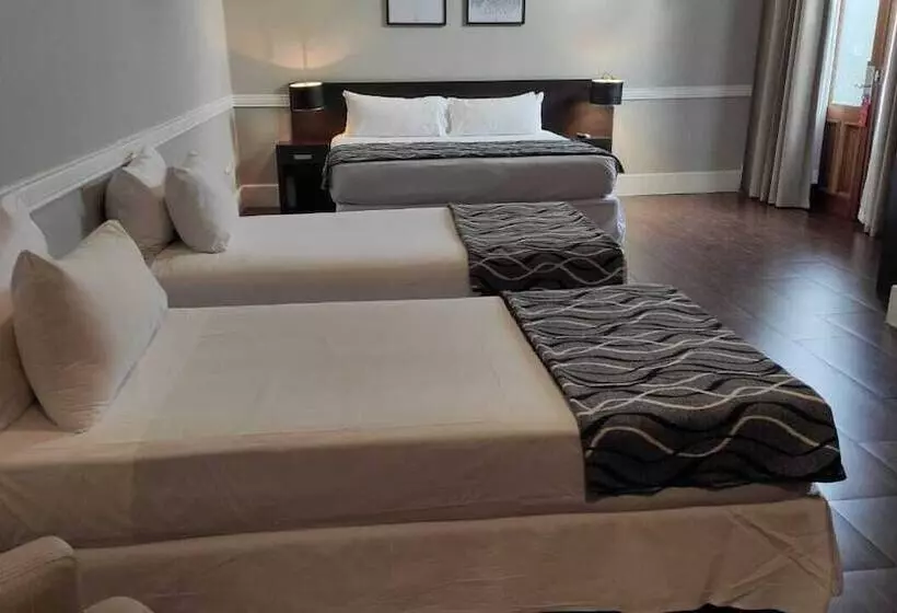 اتاق استاندارد چهار تخته, Up Tribeca