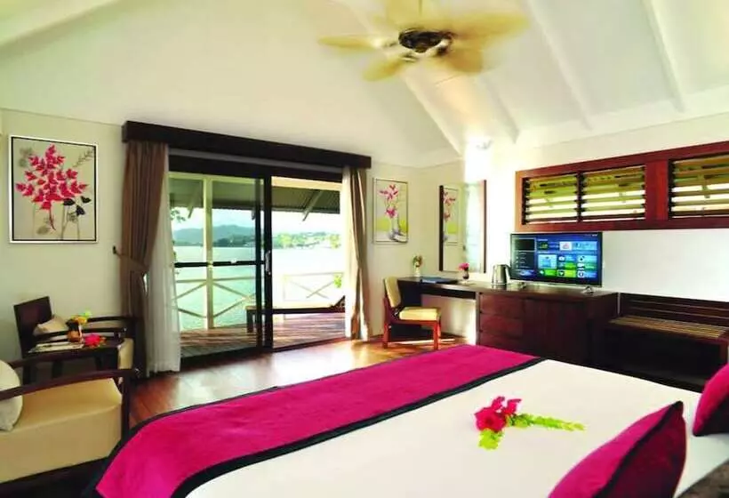 بانگلوی ممتاز, Iririki Island Resort & Spa