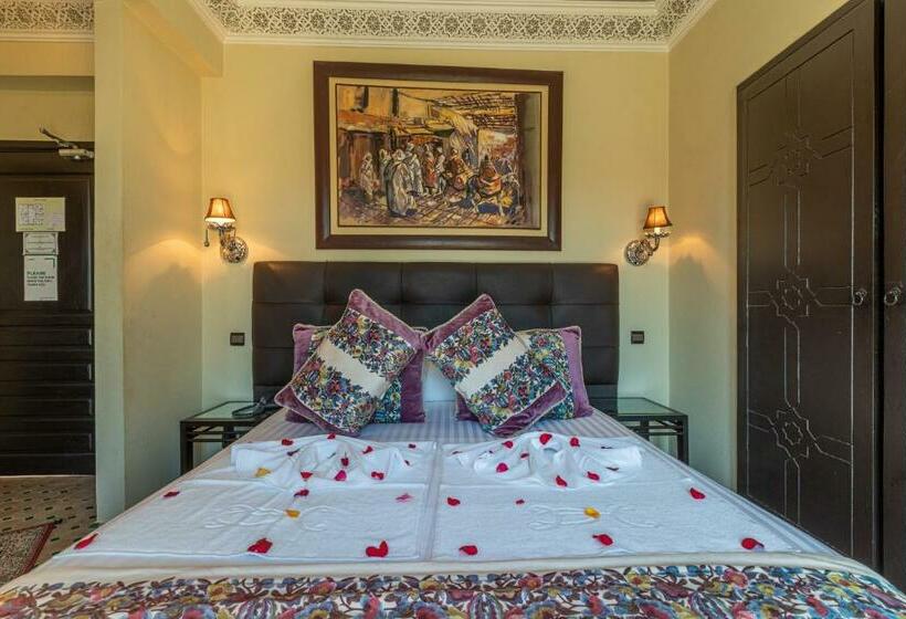 Junior Suite with Balcony, Le Caspien Boutique