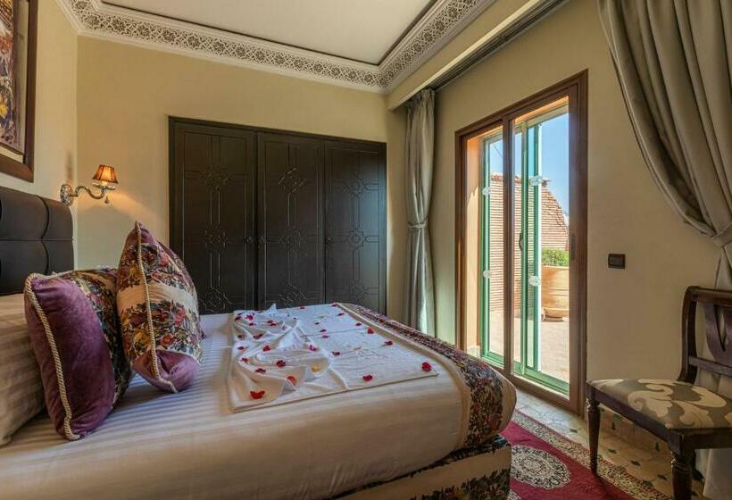 Junior Suite with Balcony, Le Caspien Boutique