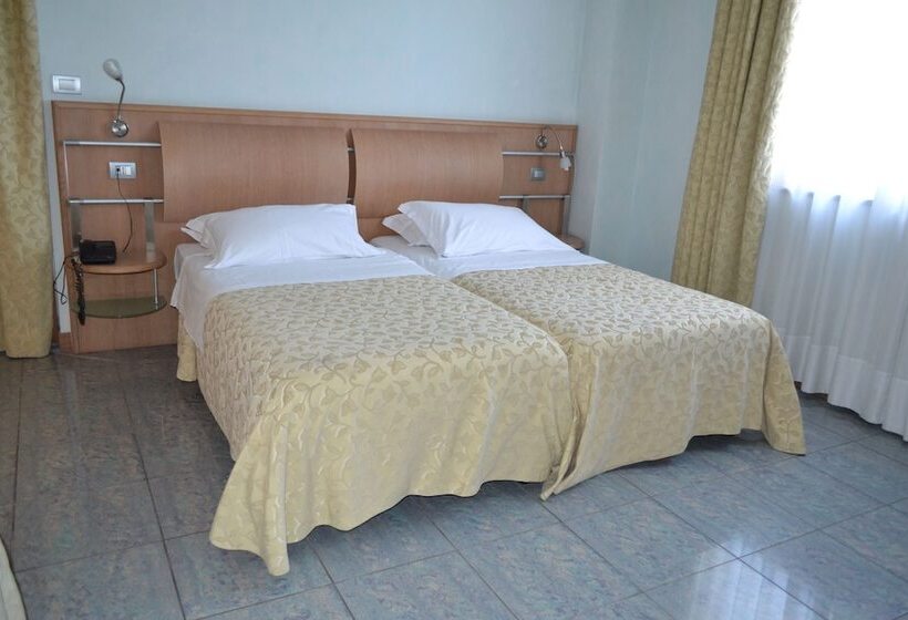 غرفة قياسية, Marina Palace Hotel & Congress Hall