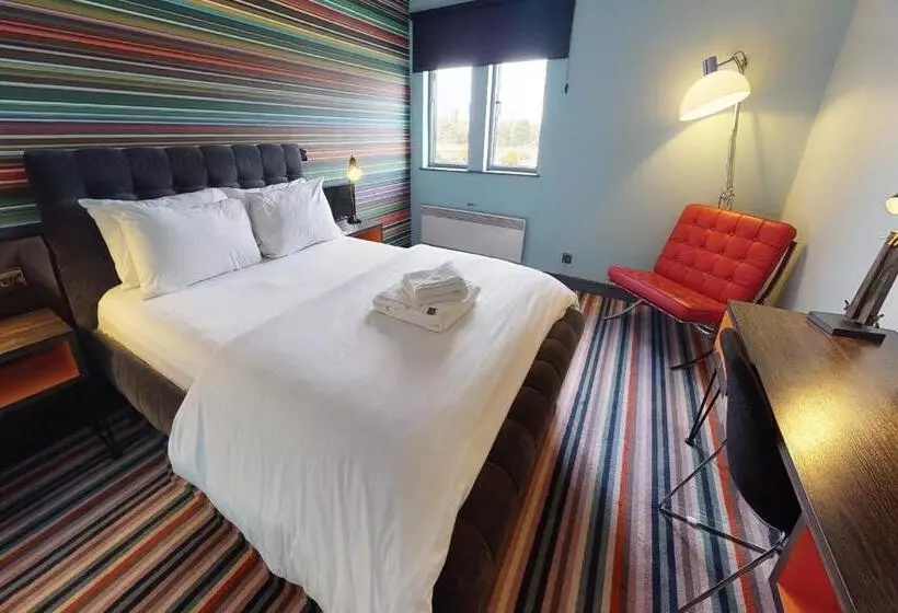 Club-huone, Village Hotel Birmingham Walsall