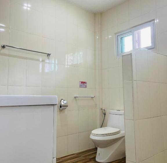 Люкс Вид на Бассейн, Khanom Garden Suite