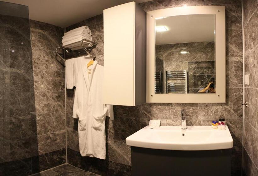 سوییت جونیور با بالکن, Sivas Termal Hotel Spa &