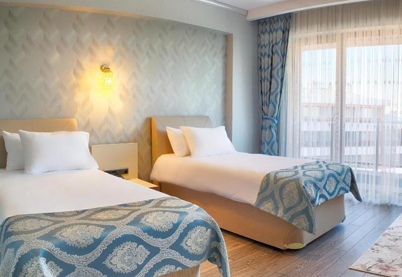 可观山景的小型套房, Sivas Termal Hotel Spa &