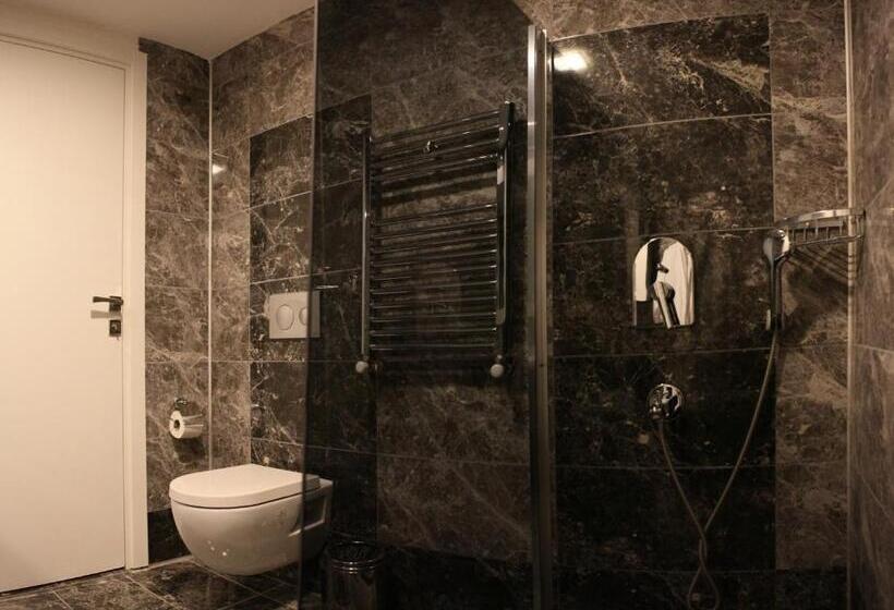 سوئیت جونیور با چشمانداز کوهستان, Sivas Termal Hotel Spa &