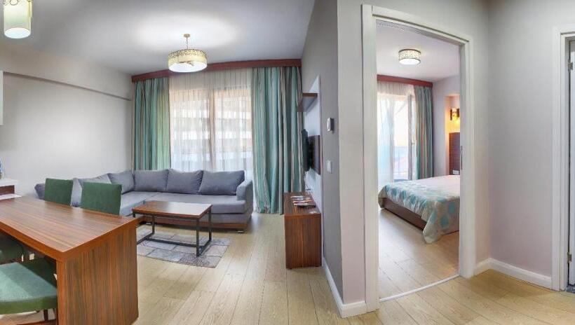 可观山景的小型套房, Sivas Termal Hotel Spa &