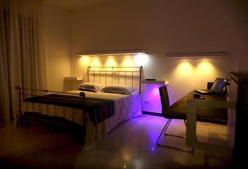 اتاق استاندارد با بالکن, B&b Bailardo