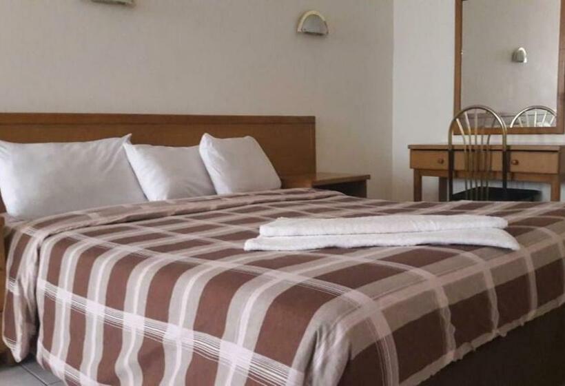 اتاق استاندارد یک نفره, Razan