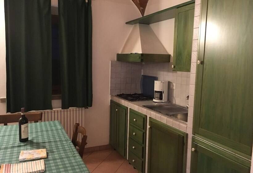 Дом 3 Спальни, Agriturismo Le Rote