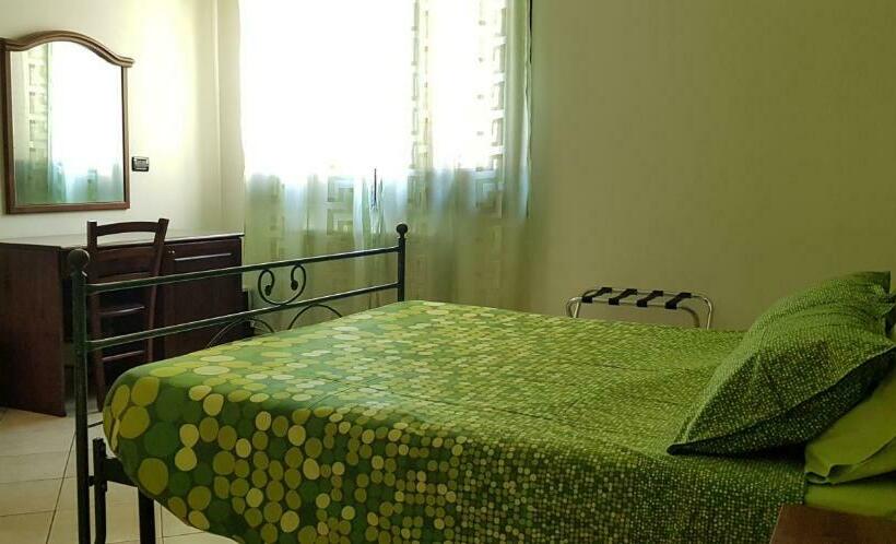 اتاق استاندارد سه تخته با چشم‌انداز باغ, Mariposa Bed And Breakfast