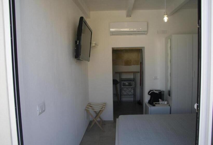 חדר סטנדרט נוף לים, Romi