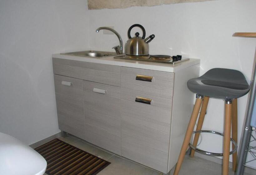 חדר סטנדרט נוף לים, Romi