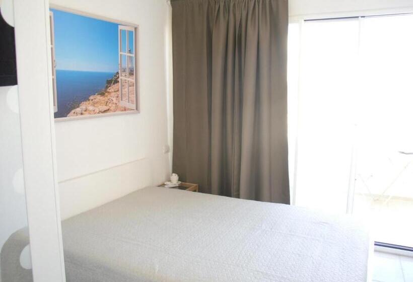 חדר סטנדרט נוף לים, Romi