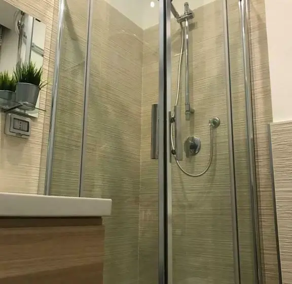 اتاق استاندارد سه نفره, B&b Quasi In Centro