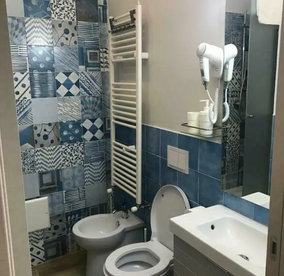 اتاق لوکس, B&b Quasi In Centro