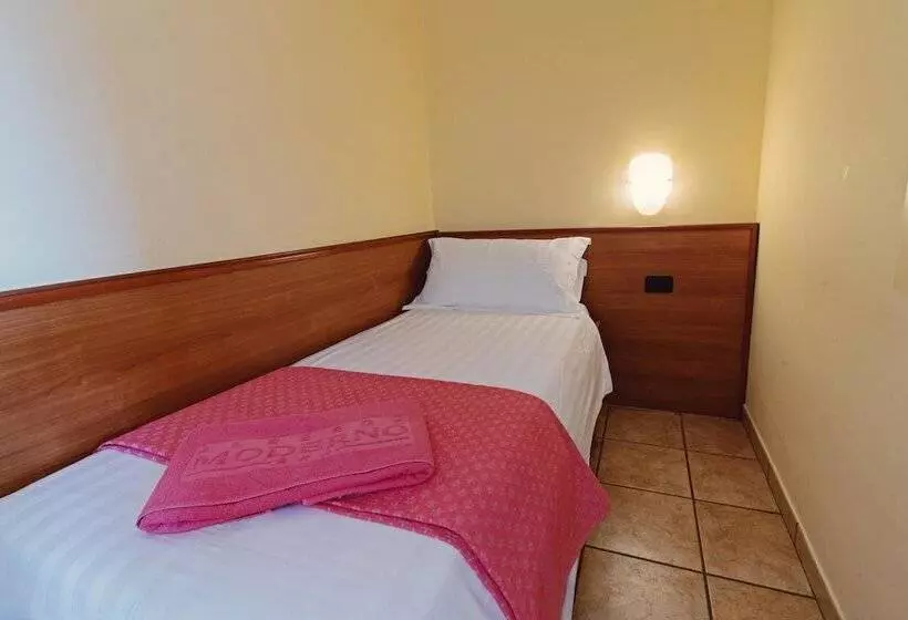 Standard Yhden Hengen Huone, Albergo Moderno & Spa
