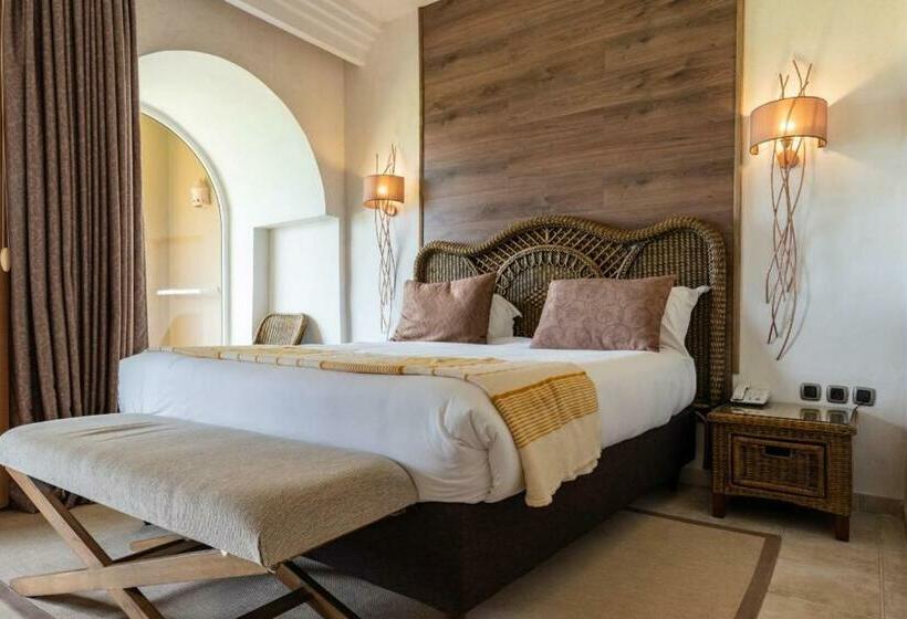 غرفة قياسية ثلاثية, Africa Jade Thalasso