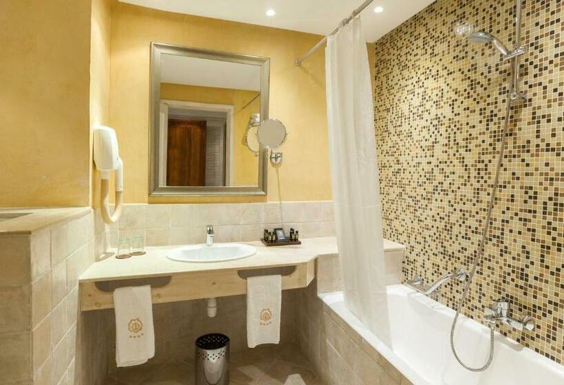 جناح جونيور مزوَّد بشرفة, Africa Jade Thalasso