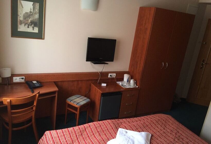 Habitación Estándar Individual, Alton