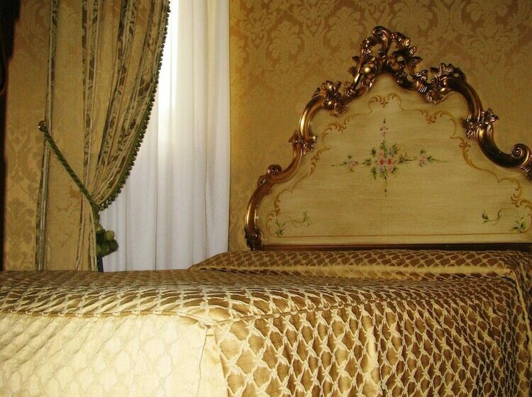Quarto standart individual, Belle Epoque