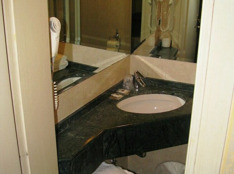 Quarto Quádruplo Standard, Belle Epoque