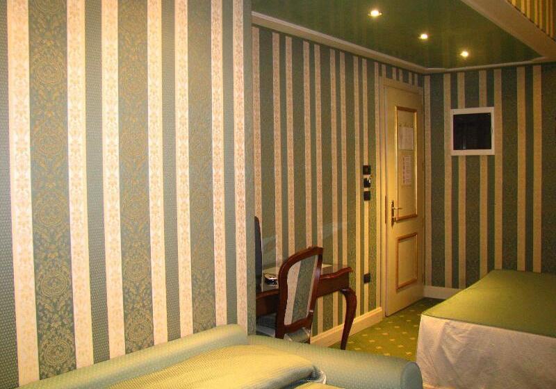 Quarto Triplo Standart, Belle Epoque