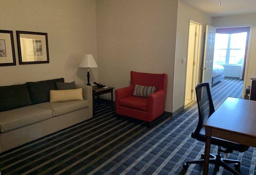 Люкс, Country Inn & Suites By Radisson, Lancaster Amish Country , Pa