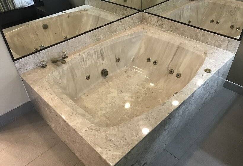 适合残疾人士使用的套间, Country Inn & Suites By Radisson, Milwaukee Airport, Wi