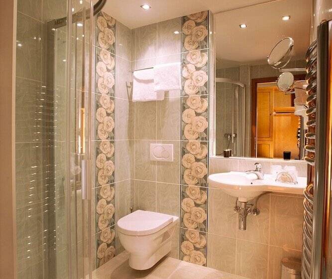 Quarto Superior Individual, Green Garden