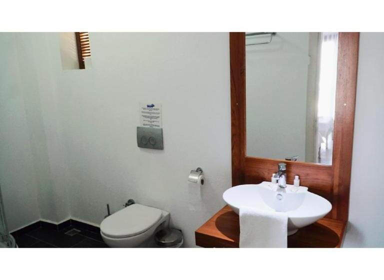 غرفة عائلية حمام مشترك, Gumbet Cove