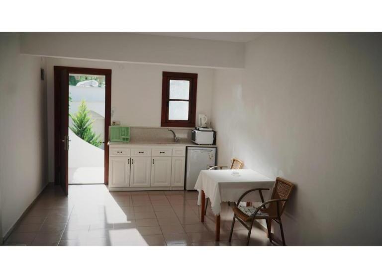 غرفة عائلية حمام مشترك, Gumbet Cove