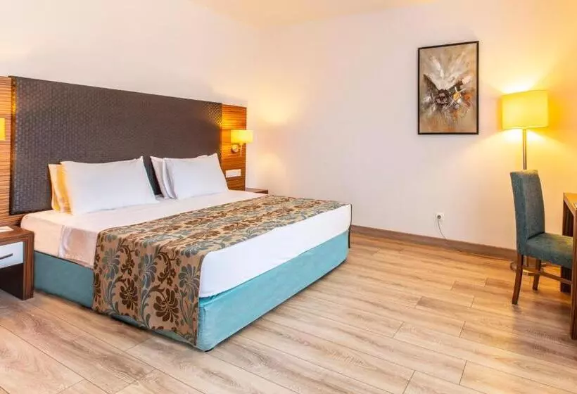 Perhehuone, Palm Wings Beach Resort & Spa Kusadasi All Inclusive