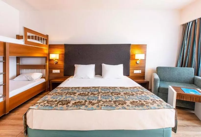 Standard-huone Kerrossängyt, Palm Wings Beach Resort & Spa Kusadasi All Inclusive