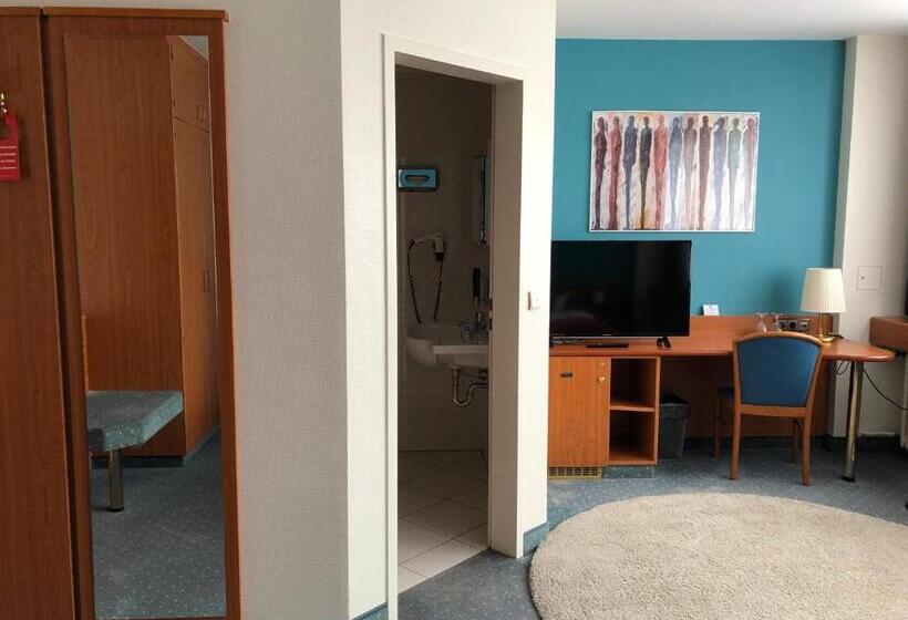 غرفة قياسية, Servatius