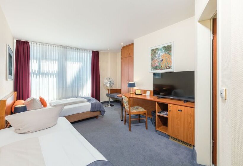 غرفة قياسية, Servatius