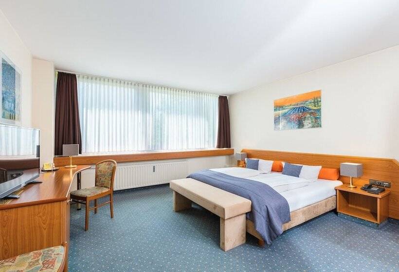 غرفة قياسية, Servatius