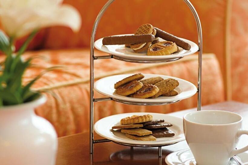 디럭스 룸, Victor S Residenz Hotel Erfurt