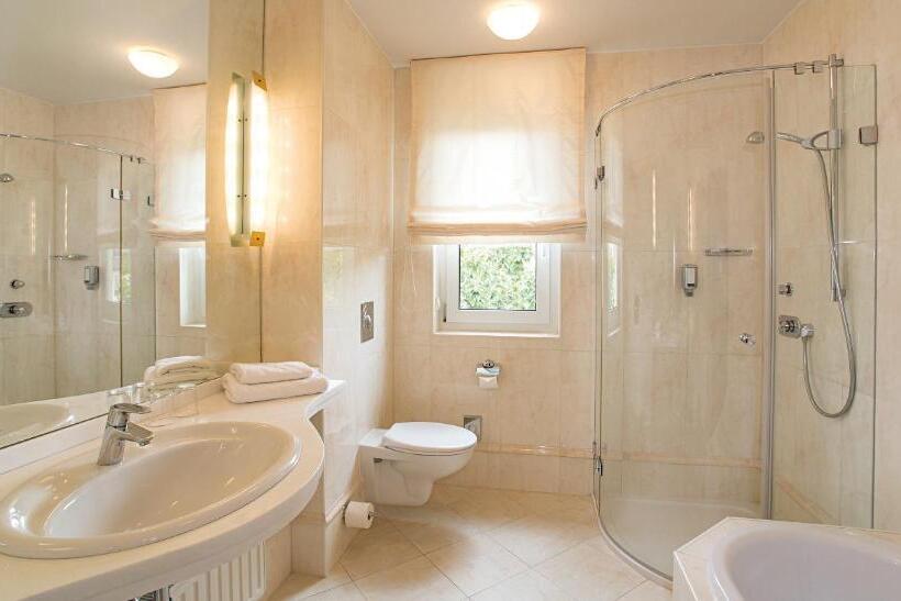 주니어 스위트, Victor S Residenz Hotel Erfurt