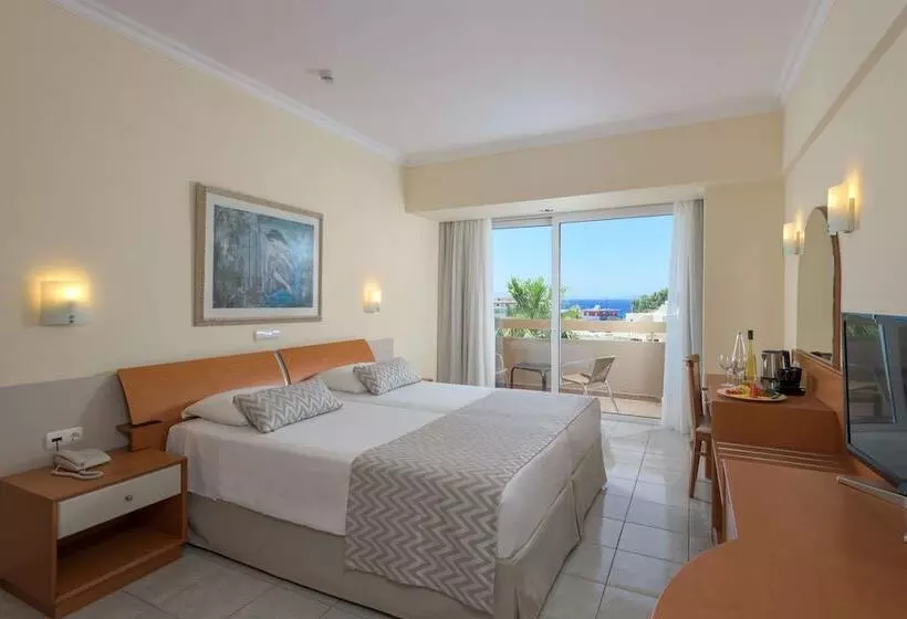 اتاق استاندارد با چشم‌انداز باغ, Sun Beach Resort
