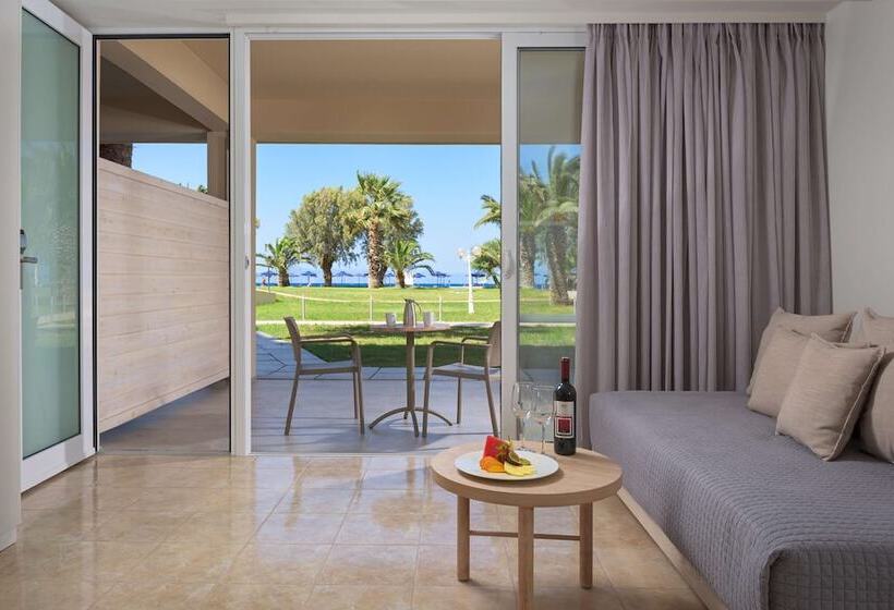 Family flat with sea view, Sun Beach Resort