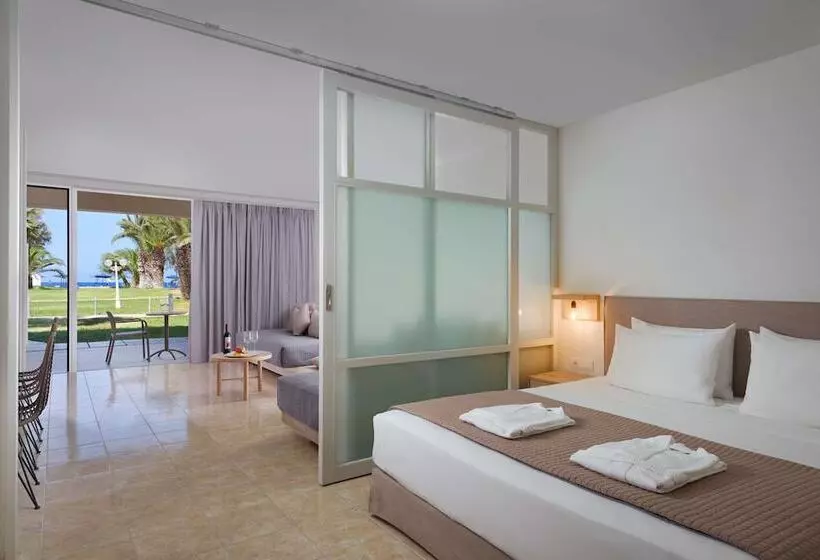 Family flat with sea view, Sun Beach Resort