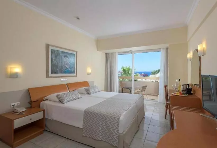 اتاق استاندارد با چشم‌انداز باغ, Sun Beach Resort