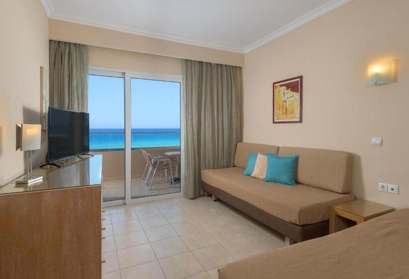 带海景及1个卧室的复式公寓, Sun Beach Resort