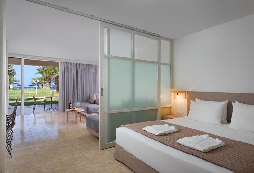 Family flat with sea view, Sun Beach Resort