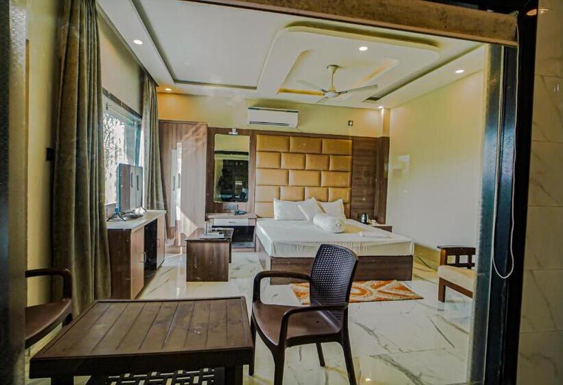 اتاق لوکس با تخت بزرگ, Resort K Sea View