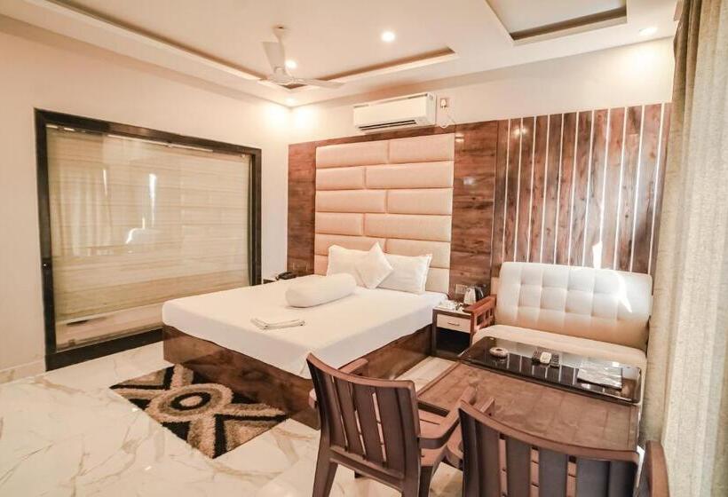 اتاق لوکس با تخت بزرگ, Resort K Sea View